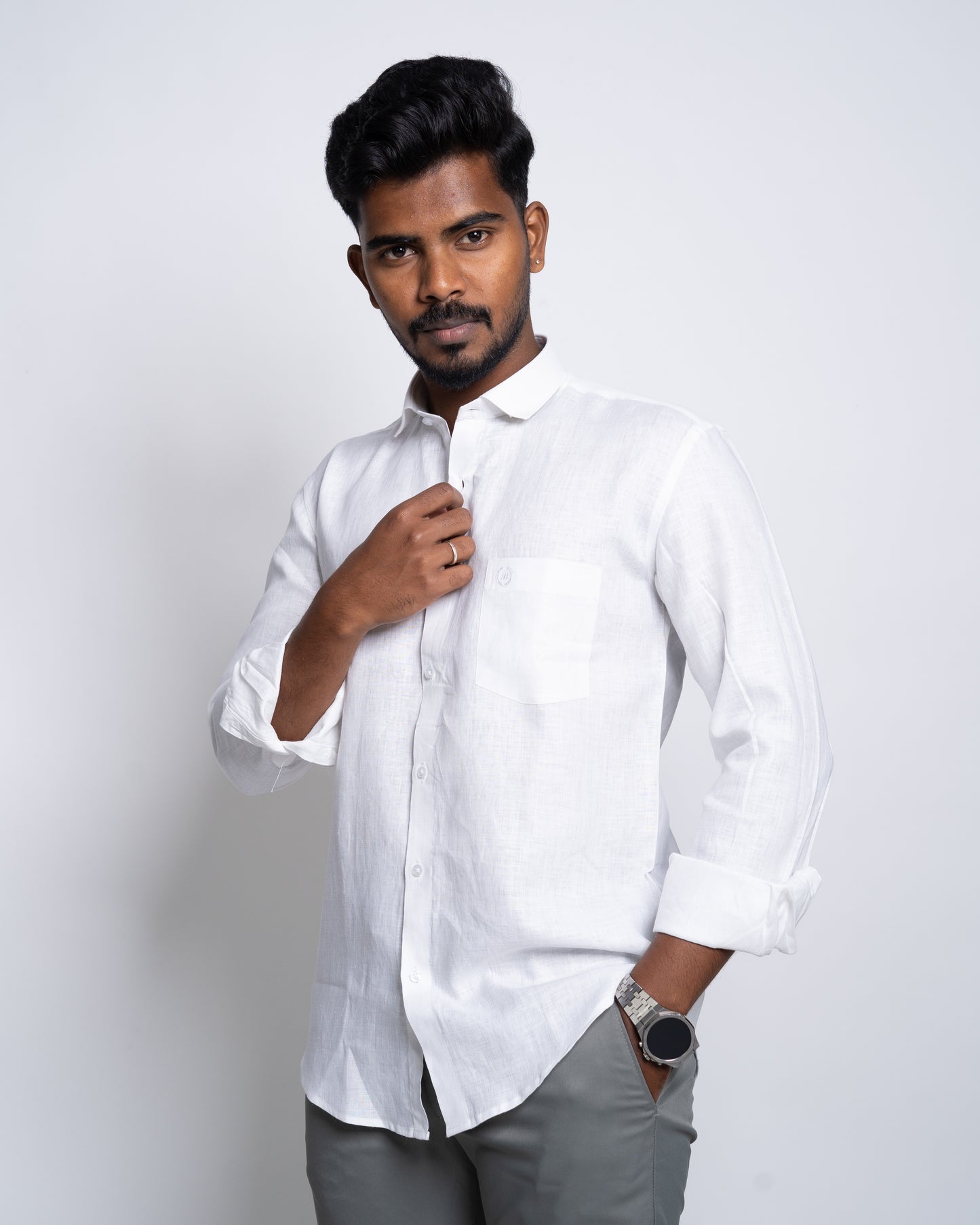 The Cambidrge Snow Classic Linen Shirt